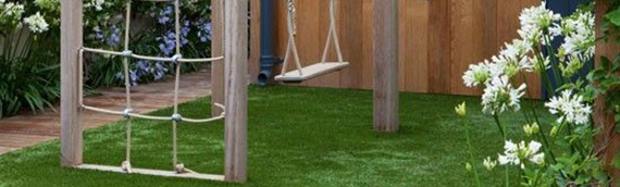 Jardim de grama artificial para crianças