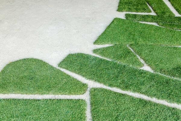 Grama sintética como lajotas de piso externo de casa