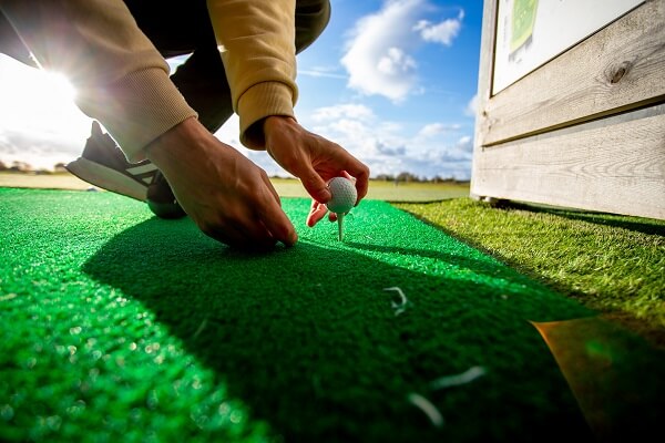 Aprenda aqui a fazer o seu campo de mini golfe em casa!